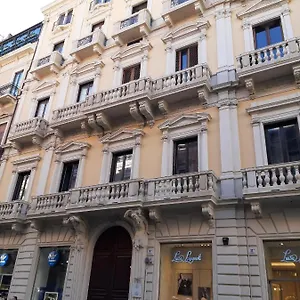 Umberto House Aeroporto di Catania Fontana Rossa
